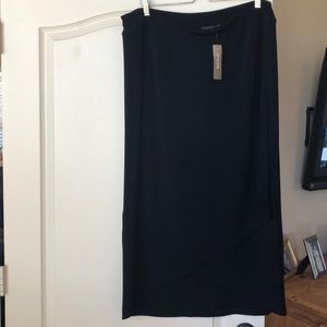 Chico’s Tulip hem travelers skirt Size 3